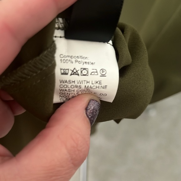 Brand new without tags BEAUTIFUL top - Picture 8 of 9